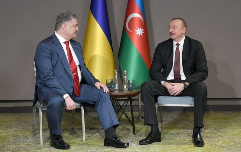 President Ilham Aliyev met with Ukrainian President Petro Poroshenko in Eskisehir VIDEO