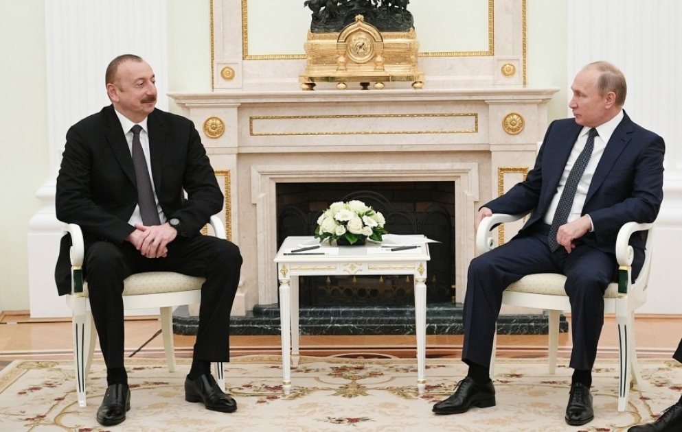 Treffen zwischen Präsident Ilham Aliyev und Präsident Wladimir Putin AKTUALISIERT VIDEO