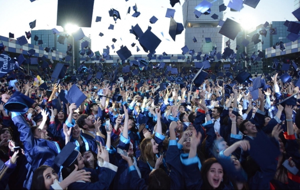UNEC-də məzunlara Monpelye Universitetinin diplomları təqdim edilib VİDEO