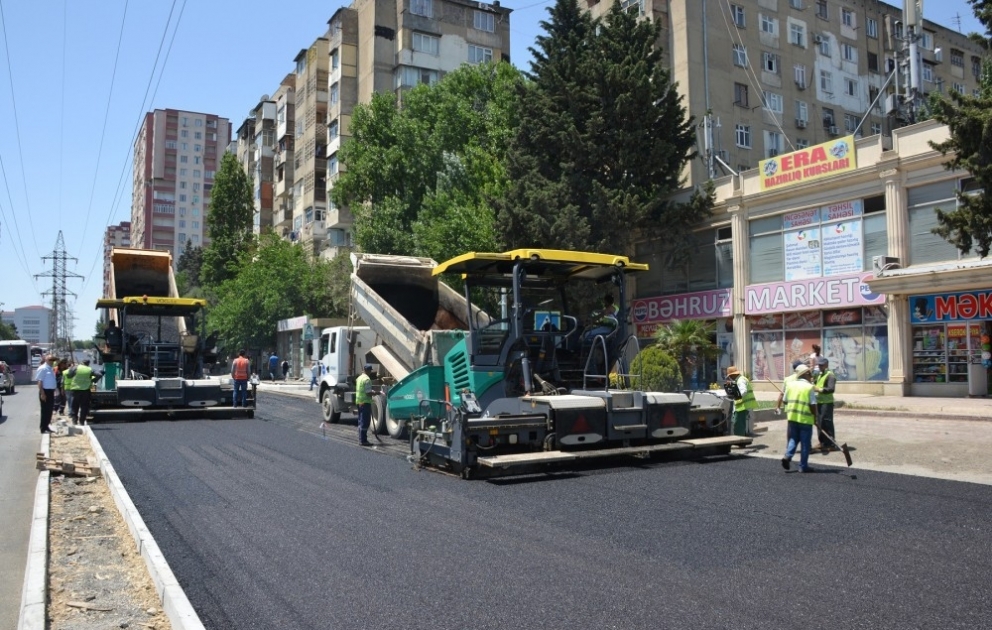 Paytaxtın H.Seyidzadə küçəsi təmir edilib, Mir Cəlal küçəsində işlər davam etdirilir VİDEO
