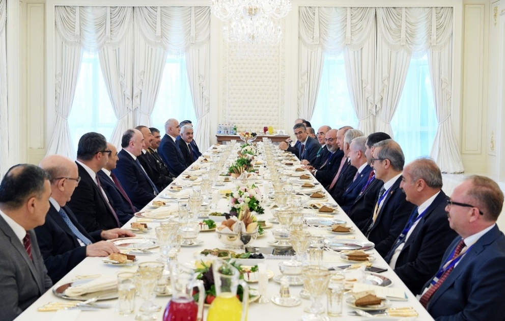 Azerbaijani, Turkish presidents held expanded meeting as part of working dinner VIDEO