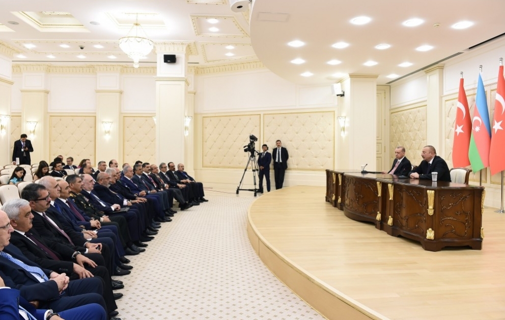 Les présidents azerbaïdjanais et turc font une déclaration à la presse VIDEO