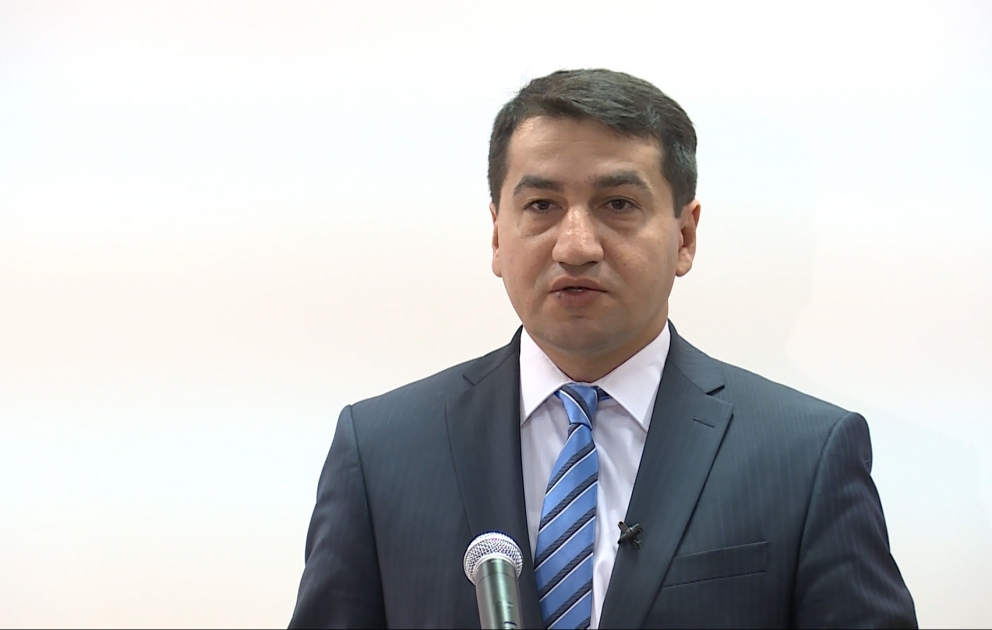 Hikmət Hacıyev: Azərbaycanın inkişafı Ermənistanla bərabər, bəzi xarici dairələri də ciddi narahat edir VİDEO