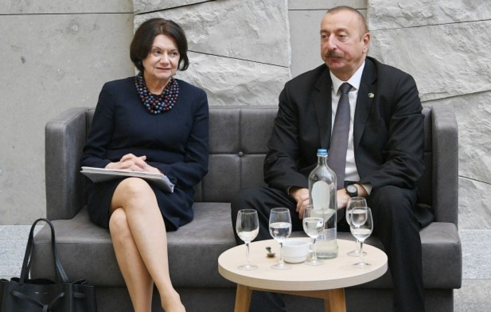 Entretien du président Ilham Aliyev avec la secrétaire générale adjointe de l’ONU aux affaires politiques VIDEO