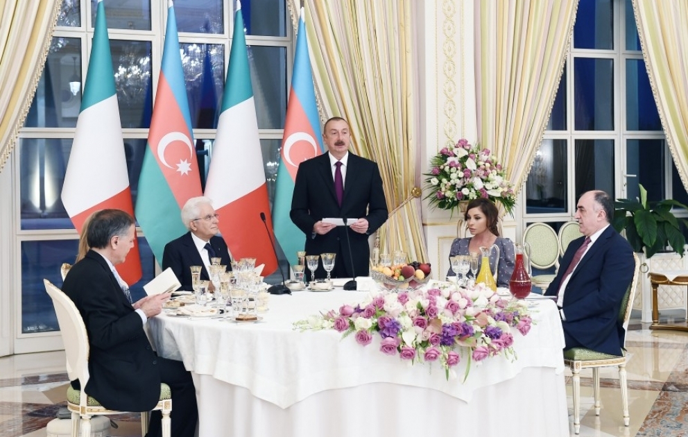 Une réception offerte en l'honneur du président italien VIDEO