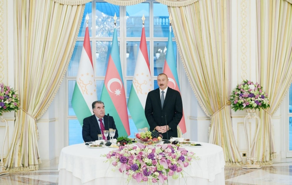 Un banquet officiel offert en l’honneur du président tadjik VIDEO