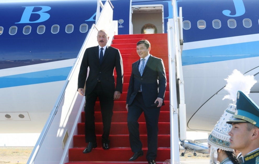 President Ilham Aliyev arrived in the Kazakh city of Aktau VIDEO