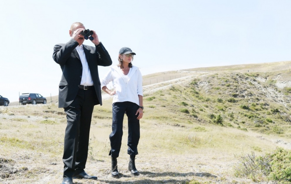 President Ilham Aliyev and first lady Mehriban Aliyeva visited Safari Park Shamakhi VIDEO