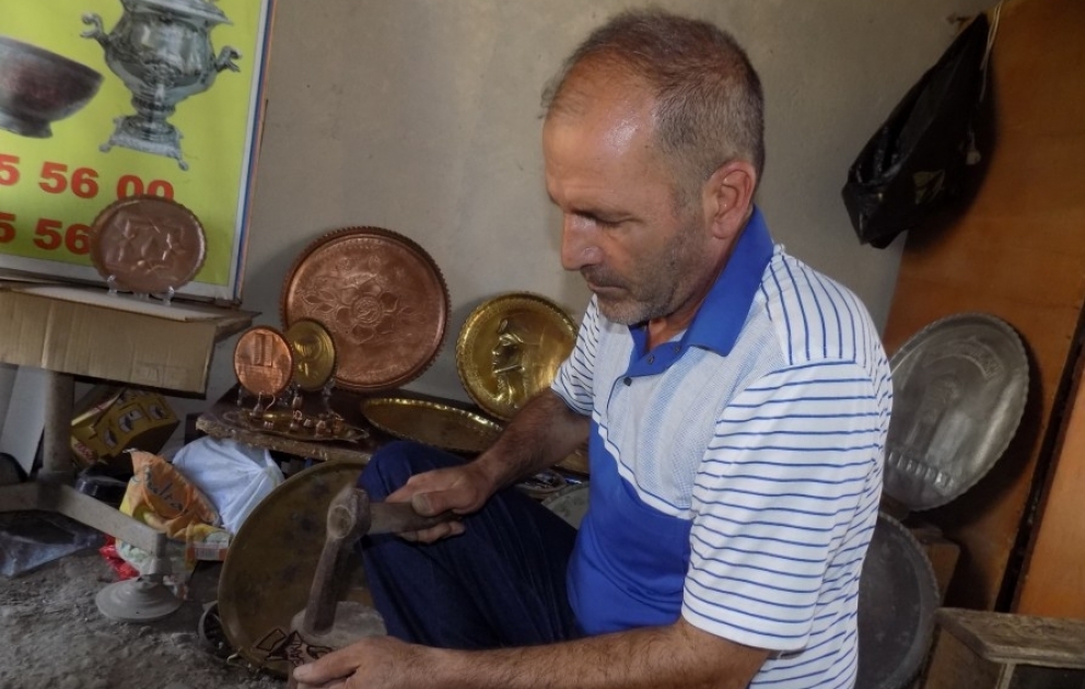 “ABAD”çı misgər: Ən çox gəlin köçən qızlar üçün misdən hazırlanmış bəzəkli məişət əşyaları sifarişi alıram VİDEO