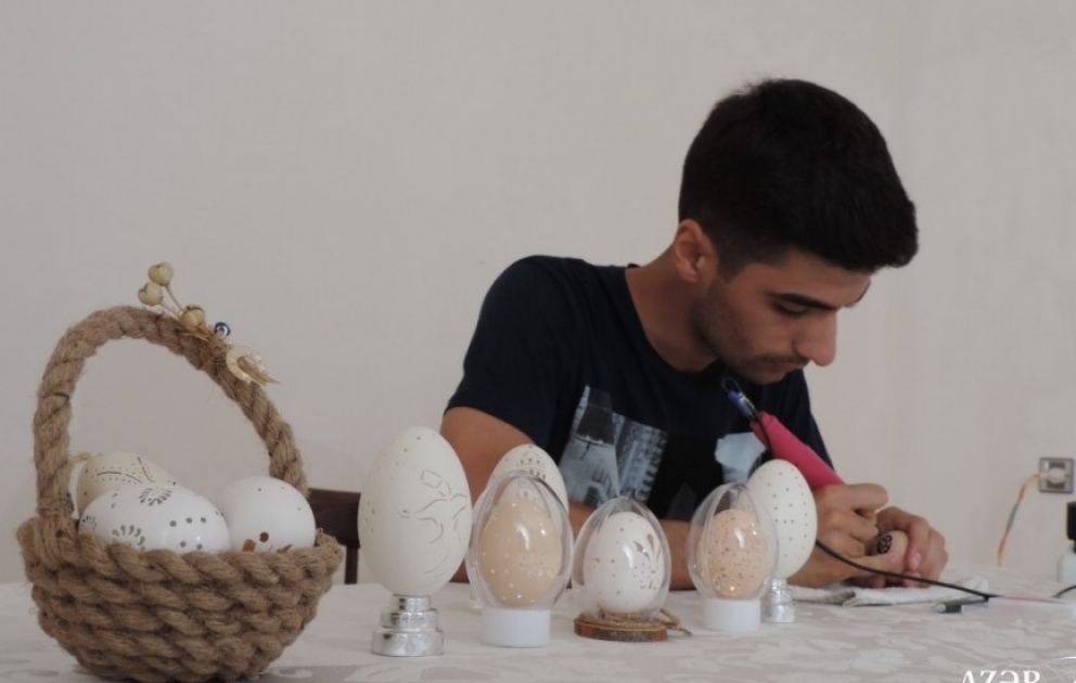 Adi yumurtadan qeyri-adi əl işi FOTO VİDEO