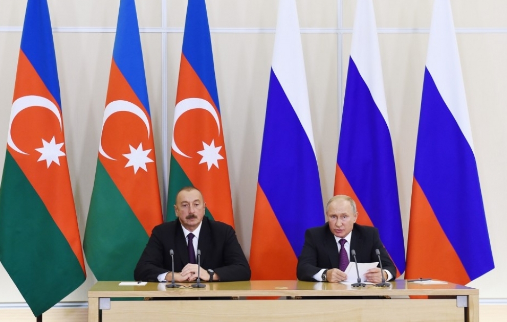 Azərbaycan və Rusiya prezidentləri mətbuata bəyanatlarla çıxış ediblər  YENİLƏNİB VİDEO