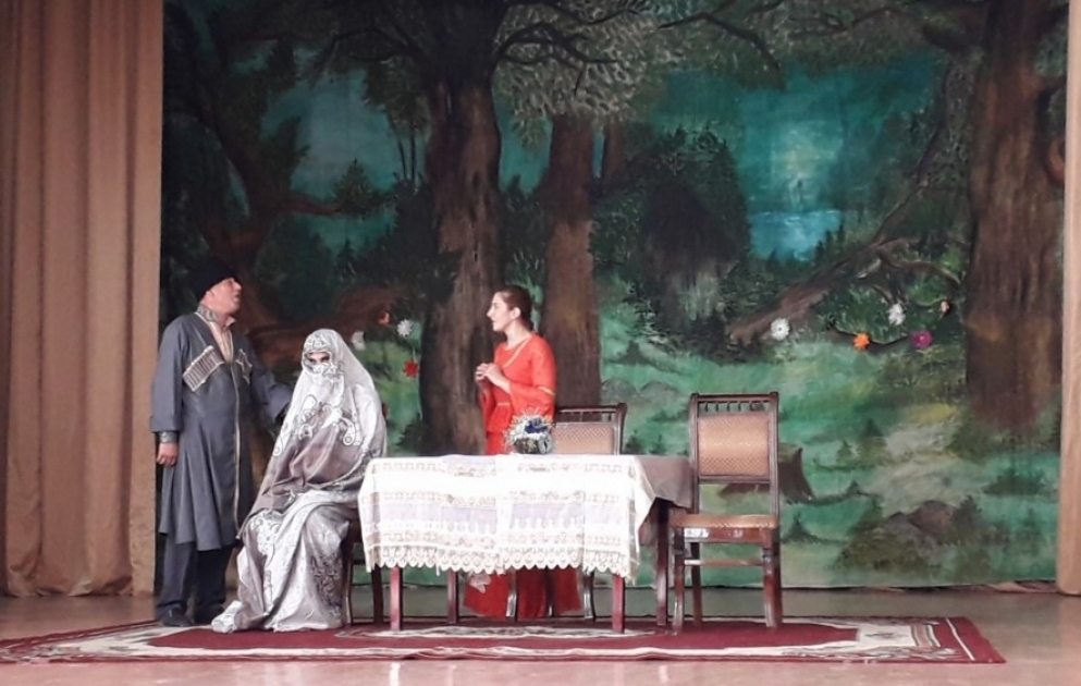 Qusar Dövlət Ləzgi Dram Teatrı yeni mövsümə “Səfər bəyin toyu” ilə başlayır VİDEO