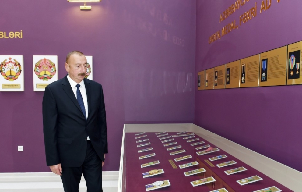 Президент Ильхам Алиев принял участие в открытии Музея флага в Билясуваре ВИДЕО