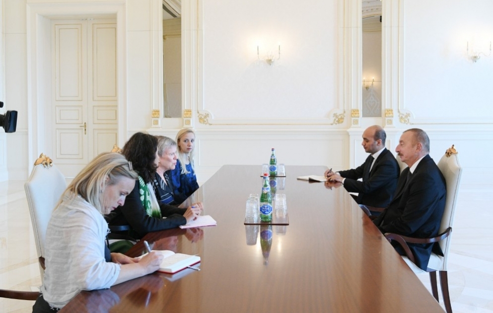 Entretien du président azerbaïdjanais avec la secrétaire générale adjointe de l’OTAN VİDEO