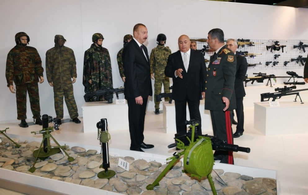 Prezident İlham Əliyev “ADEX-2018” üçüncü Azərbaycan Beynəlxalq müdafiə sərgisi ilə tanış olub YENİLƏNİB VİDEO