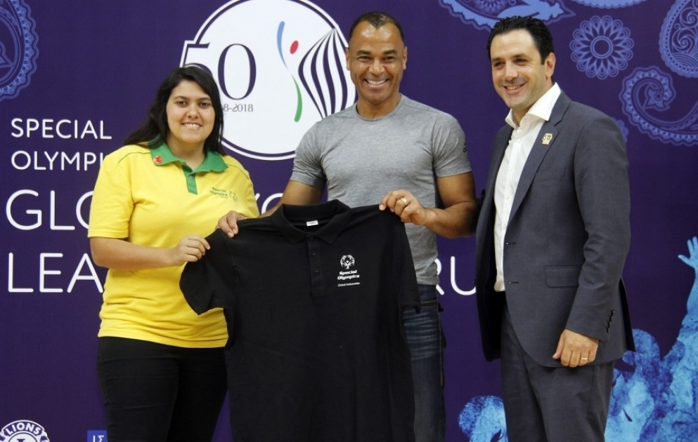 Braziliyalı futbolçu Kafu Xüsusi Olimpiya Hərəkatının səfiri elan olunub VİDEO