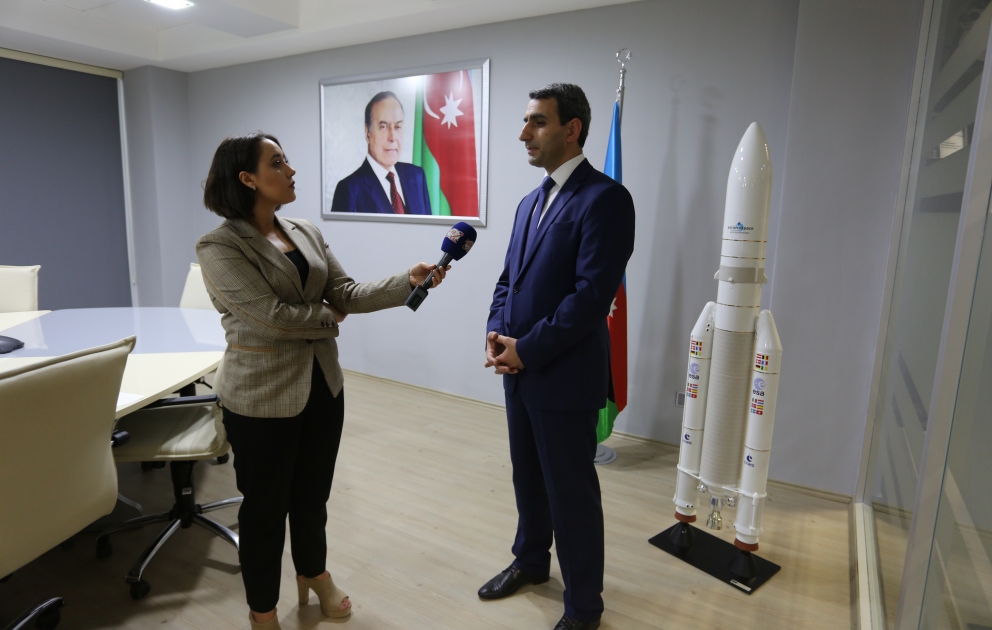 "Azerspace-2" peykinin orbital mövqeyinə çatması və testlərdən keçməsi üçün təxminən 5 ay vaxt lazımdır VİDEO