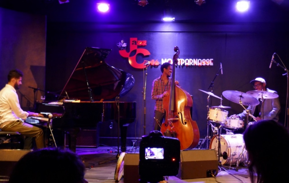 Azərbaycanlı gənc pianoçu Parisdə konsert proqramı ilə çıxış edib VİDEO