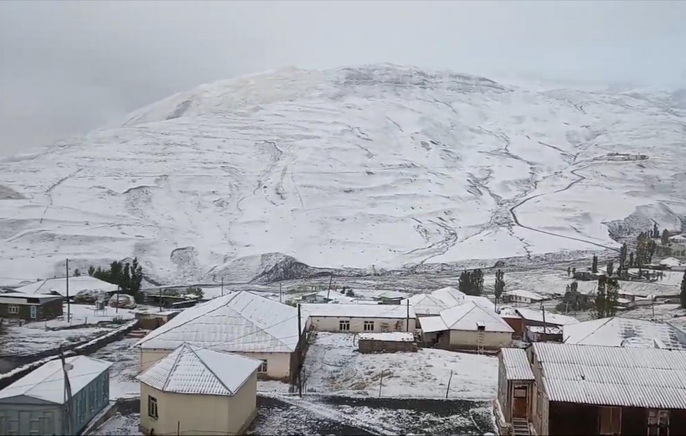 Erster Schnee in Aserbaidschan VIDEO