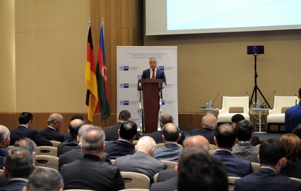 Deutsch-aserbaidschanisches Wirtschaftsforum in Baku VIDEO