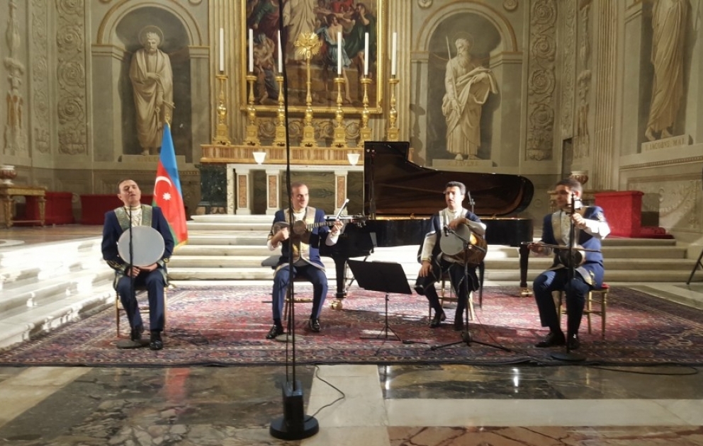 İtaliya Prezident Sarayında möhtəşəm Azərbaycan musiqilərindən ibarət konsert keçirilib VİDEO