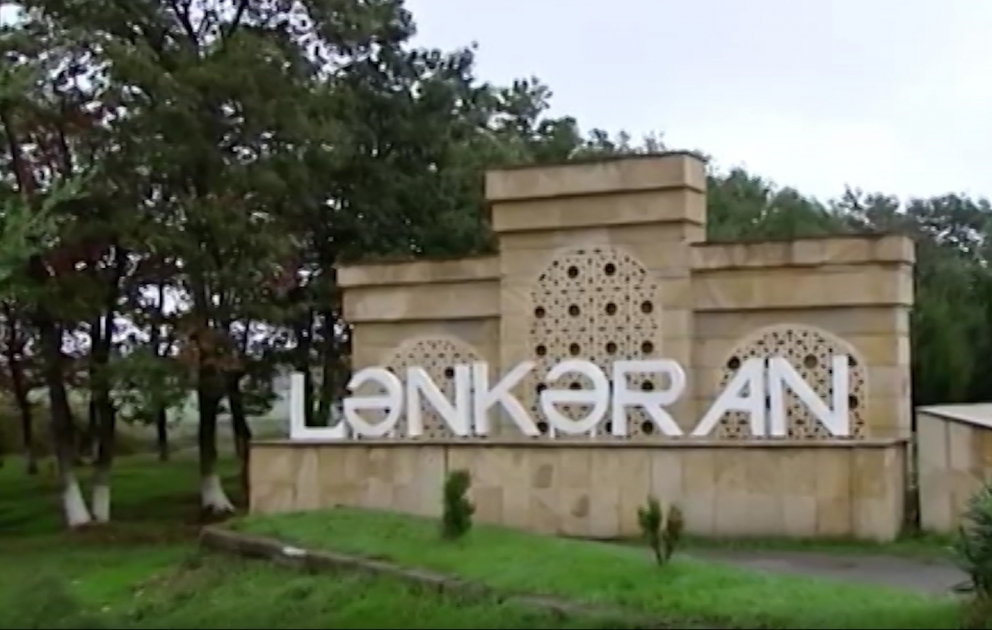 Staatspräsident Ilham Aliyev zu Besuch in Lenkoran VIDEO