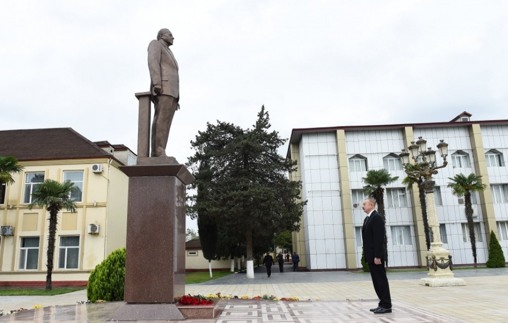 Präsident Ilham Aliyev in Astara VIDEO