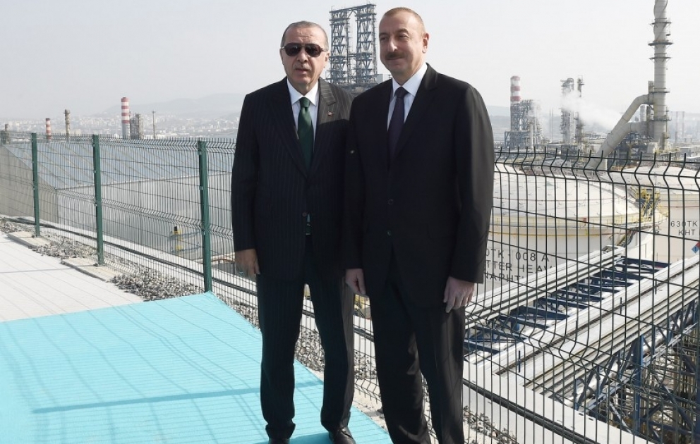 Präsident Ilham Aliyev und Präsident Recep Tayyip Erdogan nehmen an Inbetriebnahme der Ölraffinerie “Star“ in Izmir teil VIDEO
