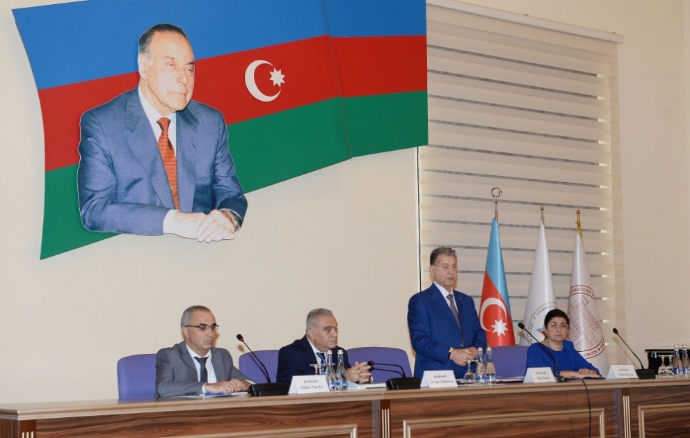 AMEA Rəyasət Heyətinin və Dövlət İdarəçilik Akademiyasının Elmi Şurasının birgə iclası keçirilib VİDEO