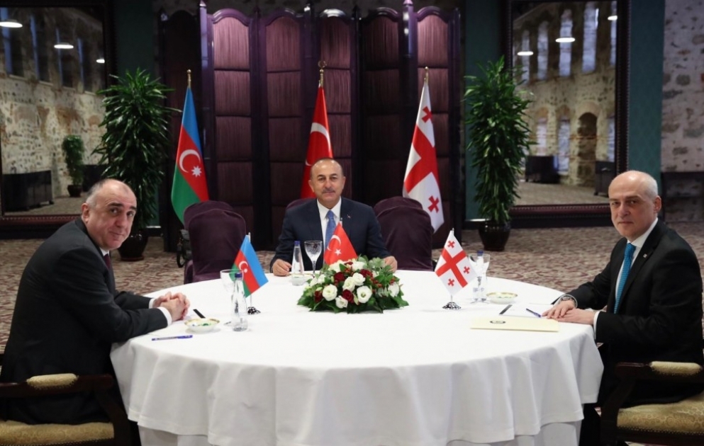 İstanbulda Azərbaycan, Türkiyə və Gürcüstan xarici işlər nazirlərinin üçtərəfli görüşü olub VİDEO