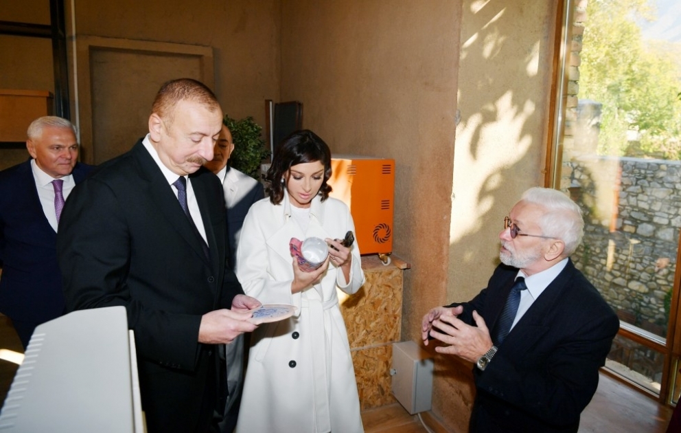 Inauguration du Centre des arts appliqués et céramiques « ABAD » à Chéki VIDEO