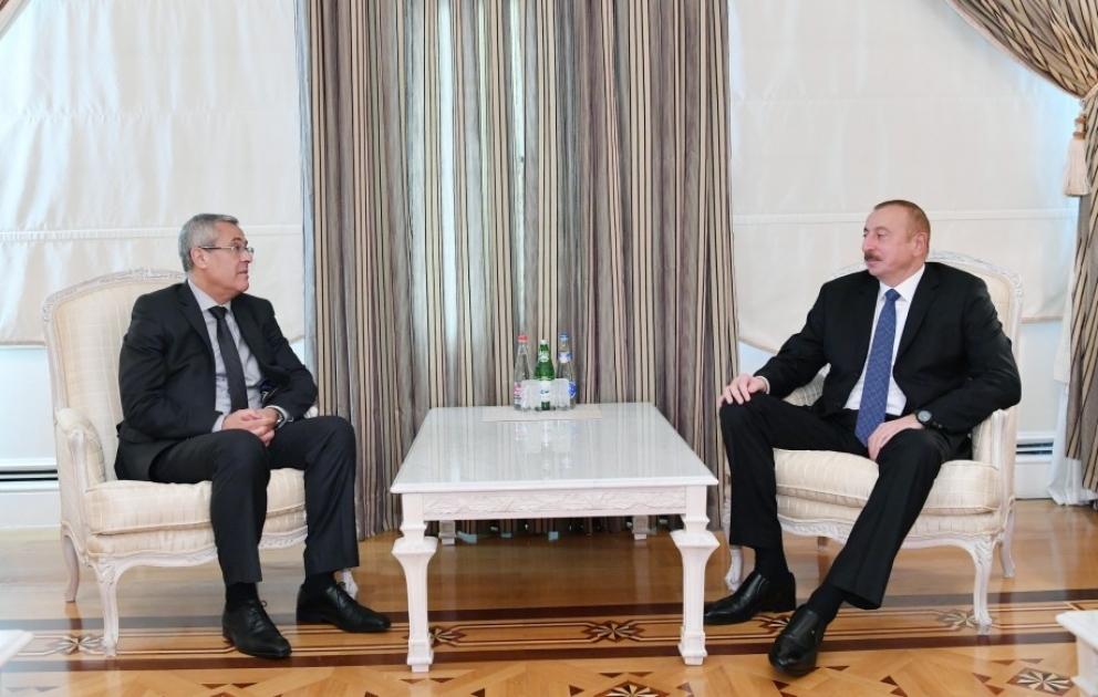 Prezident İlham Əliyev Mərakeşin inzibati islahatlar və dövlət qulluğu nazirini qəbul edib YENİLƏNİB VİDEO