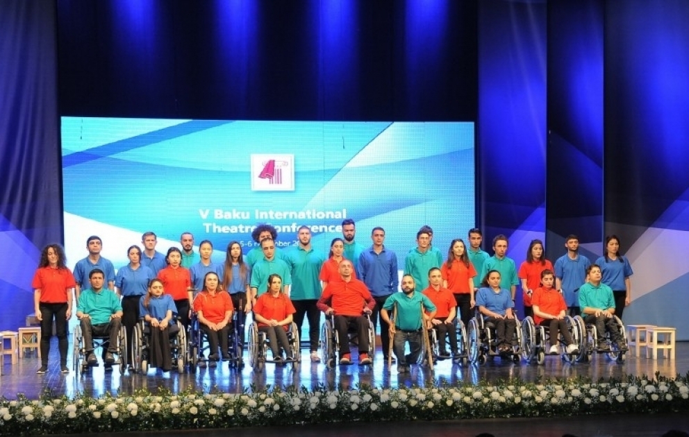 Bakı V Beynəlxalq Teatr Konfransı dünyanın nüfuzlu teatr xadimlərini yenidən bir araya gətirib VİDEO
