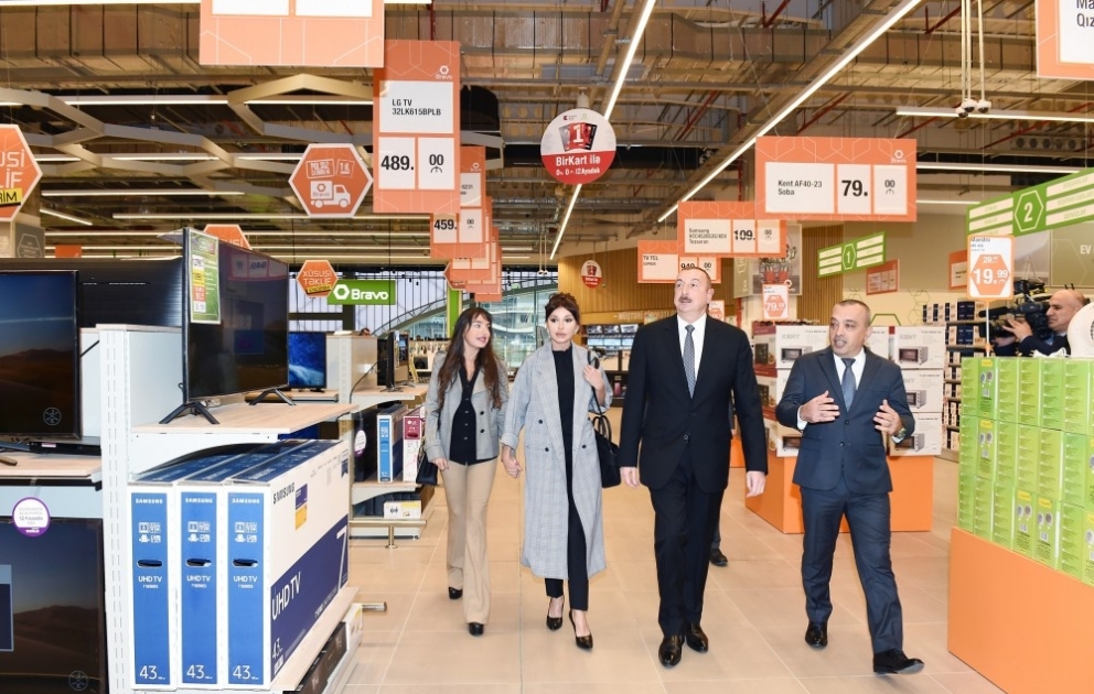 President Ilham Aliyev inaugurated new hypermarket of Bravo supermarkets chain VIDEO