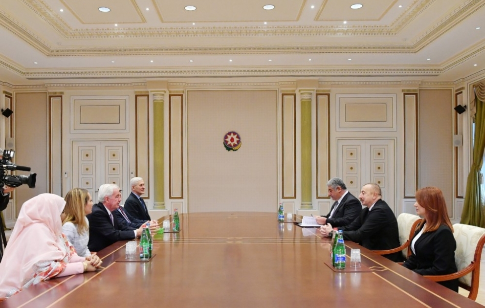 Le président Ilham Aliyev reçoit une délégation menée par le président de l’Agence mondiale antidopage VIDEO