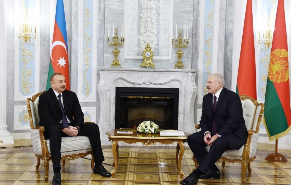 Azərbaycan Prezidenti İlham Əliyevin və Belarus Prezidenti Aleksandr Lukaşenkonun təkbətək görüşü YENİLƏNİB VİDEO
