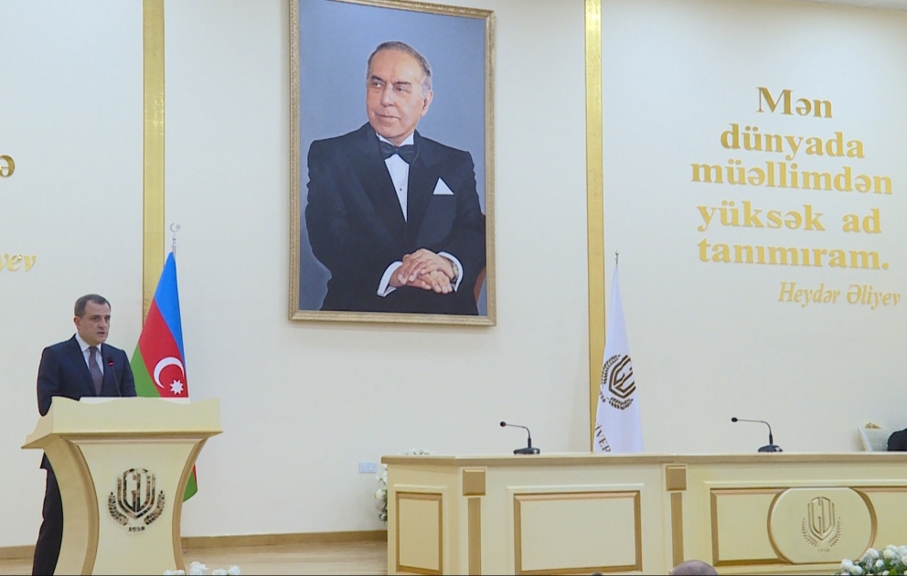 Gəncə Dövlət Universitetinin 80 illik yubileyi təntənə ilə qeyd edilib VİDEO