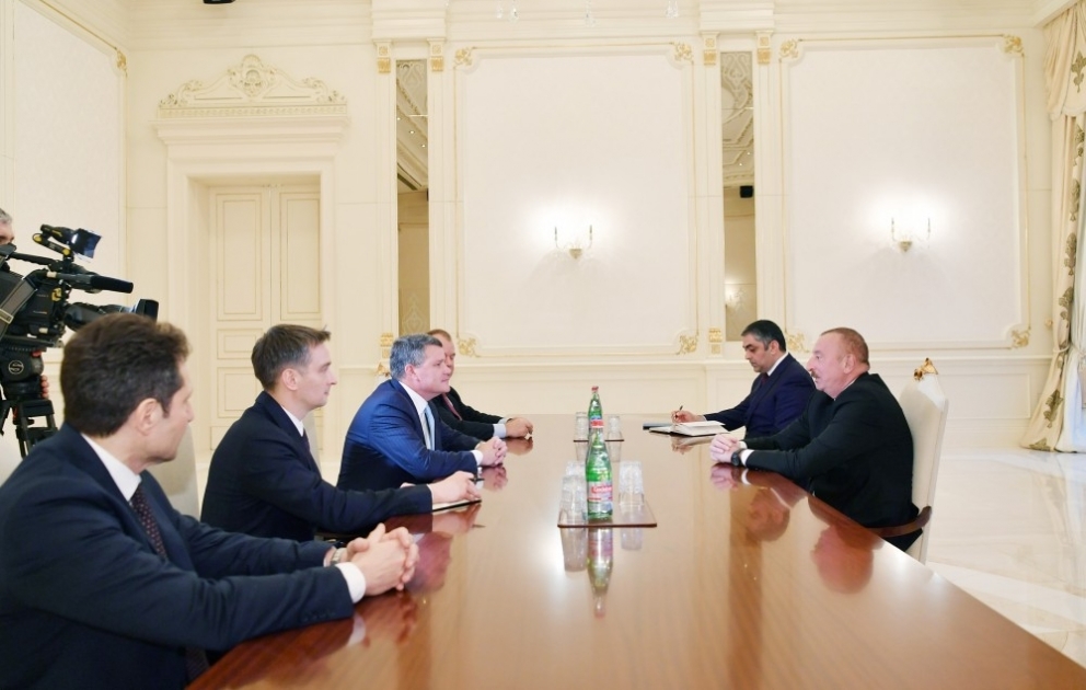 Le président Ilham Aliyev a rencontré une délégation de CISCO VIDEO