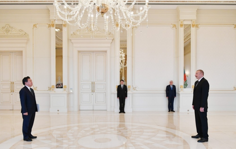 Le président Ilham Aliyev rencontre le nouvel ambassadeur de Corée en Azerbaïdjan VIDEO