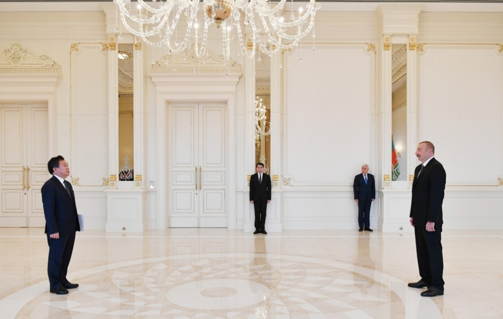 President Ilham Aliyev received credentials of incoming ambassador of Republic of Korea VIDEO
