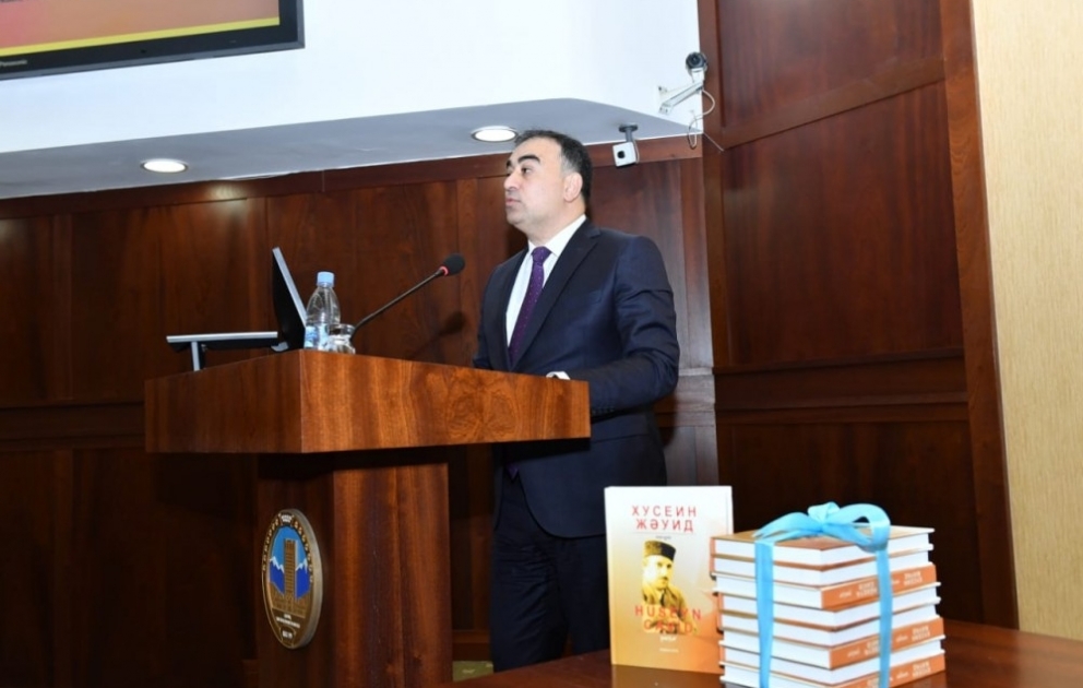 Hüseyn Cavidin şeirləri qazax dilində çap olunub VİDEO
