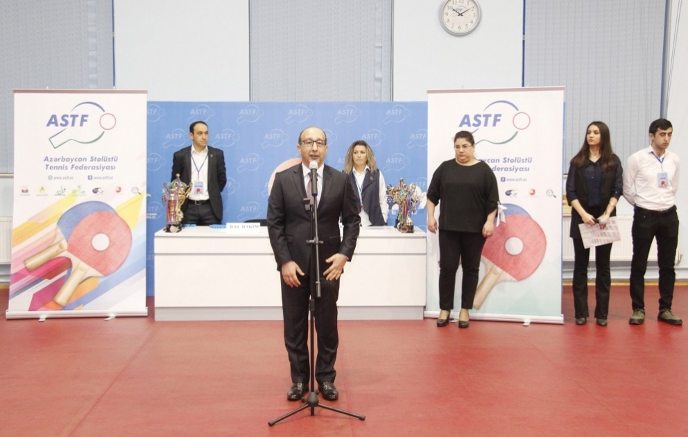 Nazirlik, komitə və agentliklərin əməkdaşları arasında keçirilən stolüstü tennis turnirinə yekun vurulub VİDEO