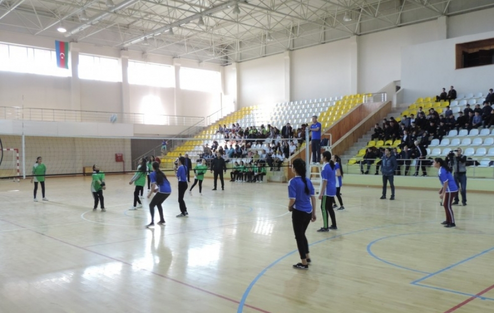 Xaçmazda keçirilən voleybol üzrə zona birinciliyində 9 komanda medallar uğrunda mübarizə aparır VİDEO