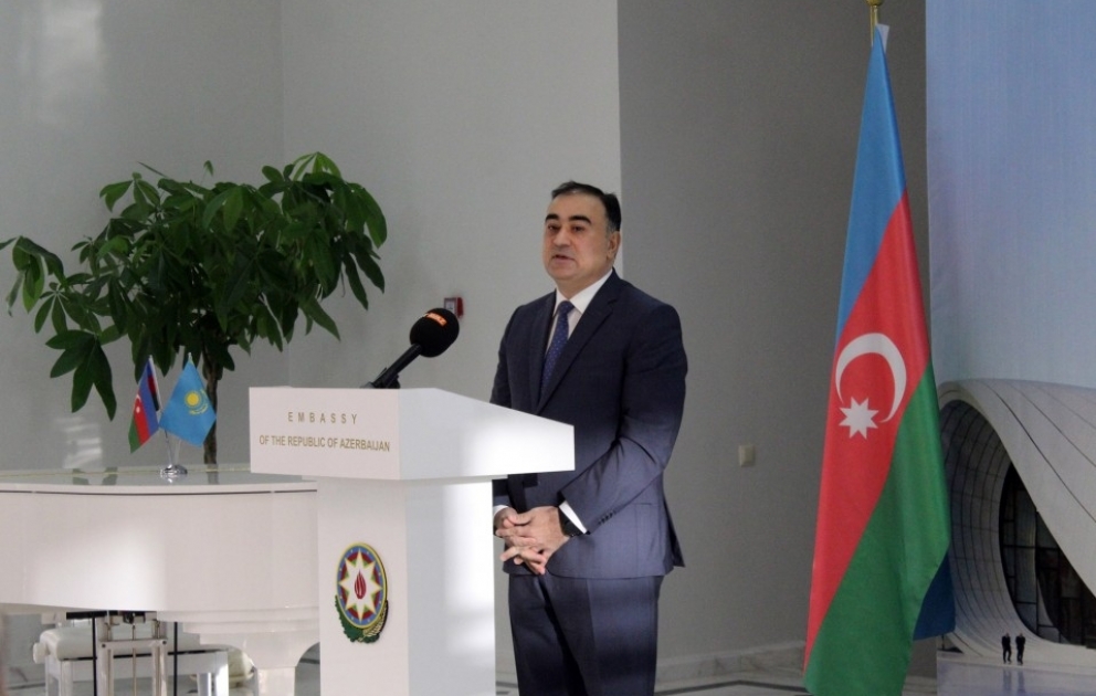 Astanada keçirilən anım tədbirində ulu öndər Heydər Əliyevin Azərbaycan xalqı qarşısındakı böyük xidmətlərindən danışılıb VİDEO