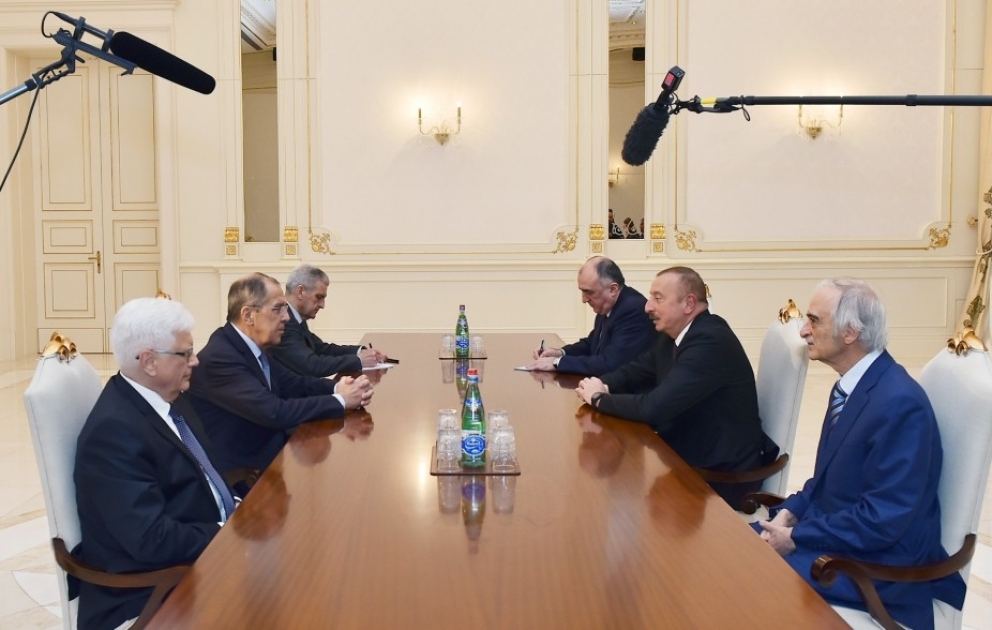 Le président Ilham Aliyev reçoit le ministre russe des Affaires étrangères VIDEO