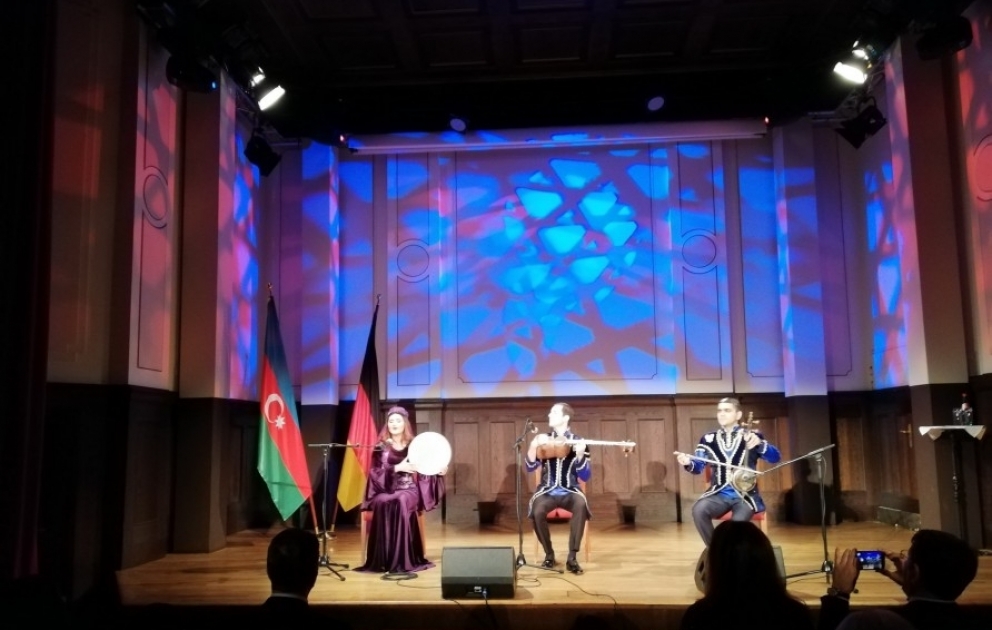 Azərbaycan muğamının UNESCO-nun siyahısına daxil edilməsinin 10 illiyi Berlində qeyd olunub VİDEO