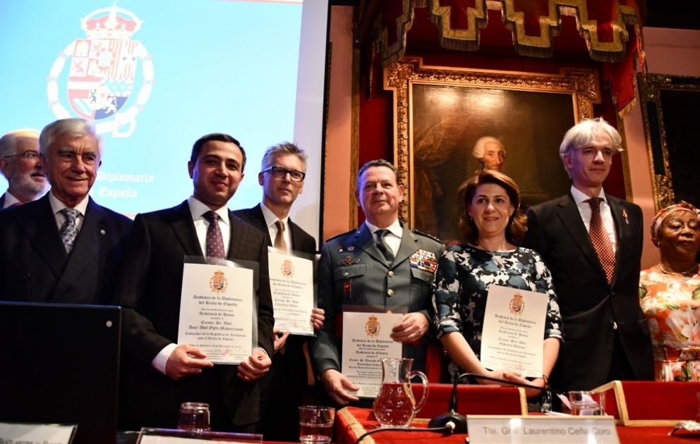 Azərbaycan səfiri İspaniyanın Diplomatiya Akademiyasının fəxri akademiki adına layiq görülüb VİDEO