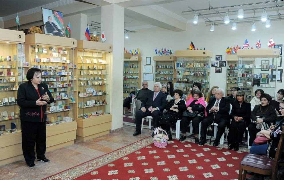 Miniatür Kitab Muzeyində Elmira Əliyevanın kitabının təqdimatı olub VİDEO