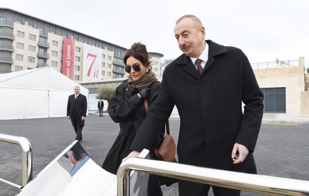 Le président Ilham Aliyev visite la Ville blanche pour prendre connaissance des travaux effectués et à réaliser VIDEO