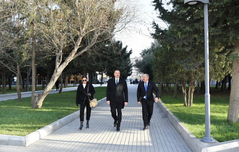 Paytaxtın Yeni Yasamal yaşayış massivindəki istirahət parkında yenidənqurmadan sonra yaradılan şəraitlə tanışlıq VİDEO